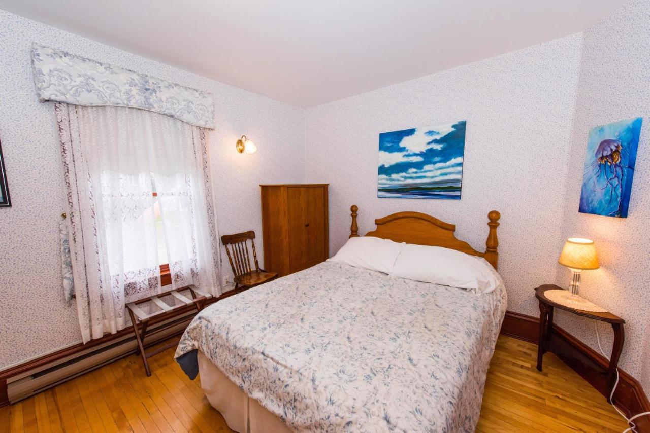 Bed and Breakfast Le Griffon Шедьяк Экстерьер фото