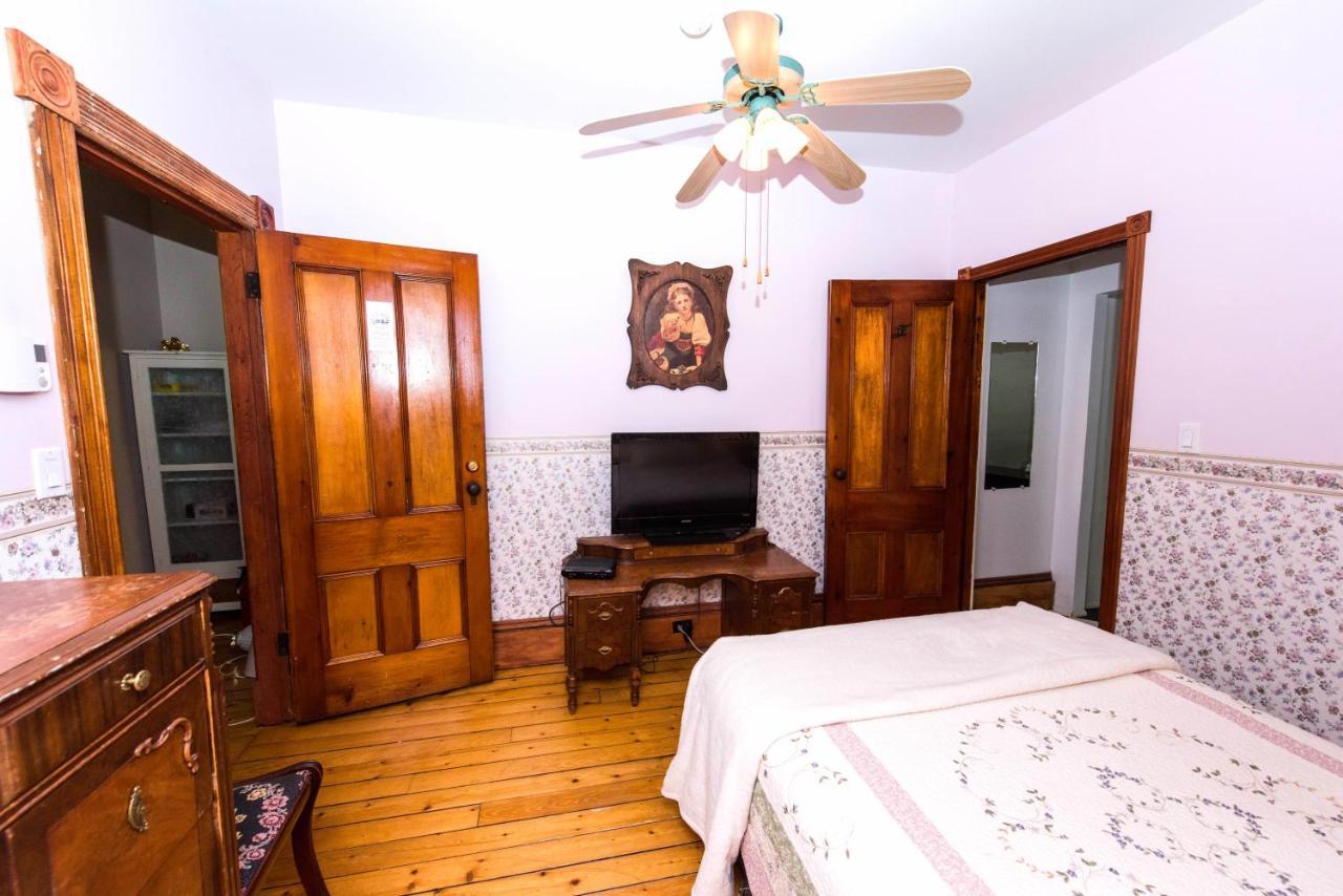 Bed and Breakfast Le Griffon Шедьяк Экстерьер фото